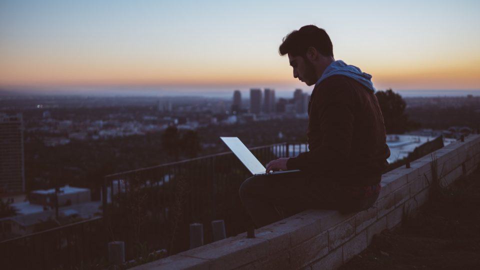 Ways to prepare your business for employees working remotely